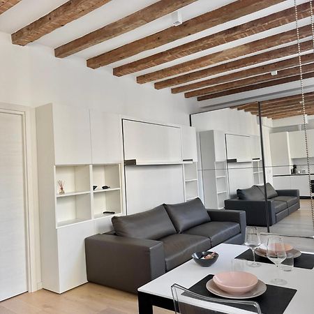 Gold'S House Apartment Trieste Exterior photo